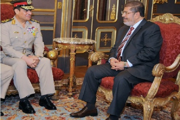 وائل قنديل يكتب: بين قمح مرسي وقمح ياسر جلال