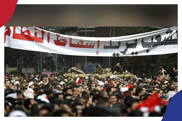 ميدل ايست آي: لا يمكن أن تنجح مصر في تجاوز أزماتها دون تغيير النظام