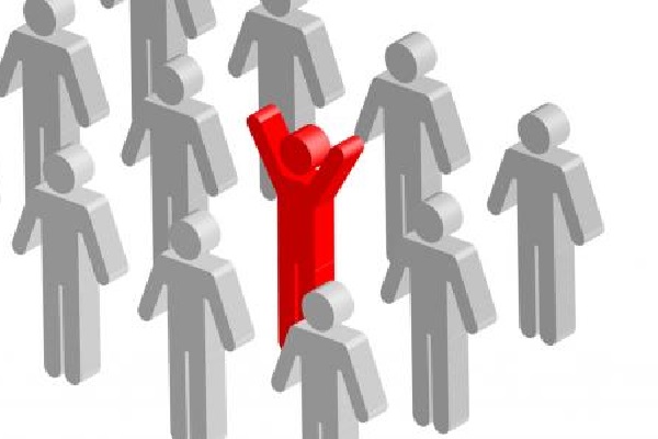 بعد فصل المعارضين..الحكومة المصرية تمنع الموظفين من مقاضاة الدولة!