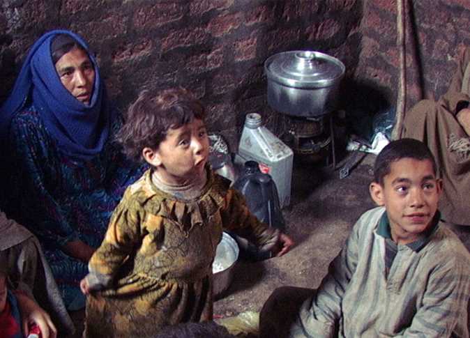 تأميم العمل الخيري .. وارتفاع الأسعار ... حولا حياة فقراء مصر في رمضان لجحيم  